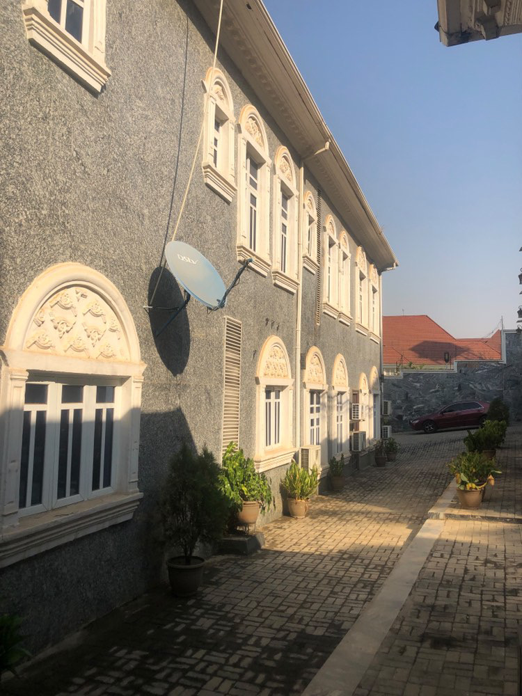 9 bedroom fully detached mansion for sale in Asokoro