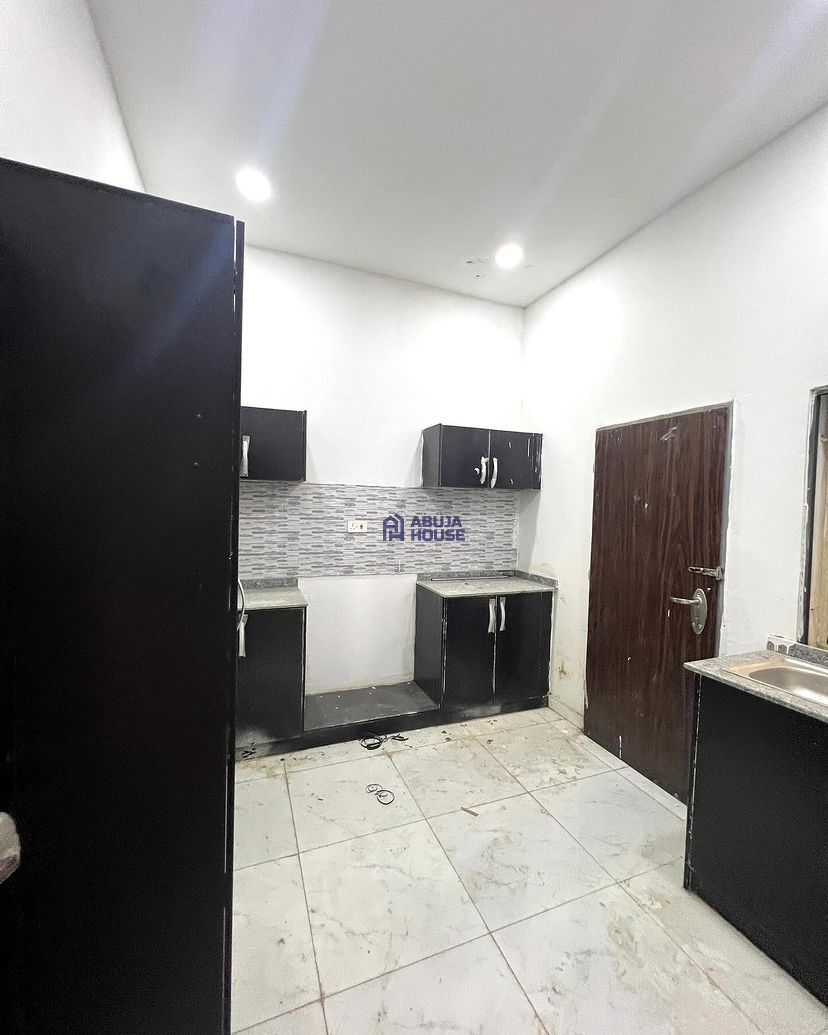 4 bedrooms apartment for rent in Gudu