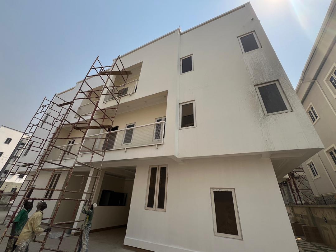 5 bedroom twin semi detached duplex in Jahi Gilmore Available for sale